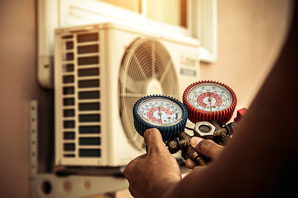 Professional Hvac technician working in Platteville, CO